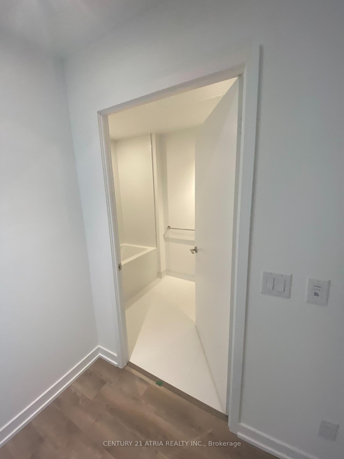 20 Edward Street, Unit 1713 thumbnail 7