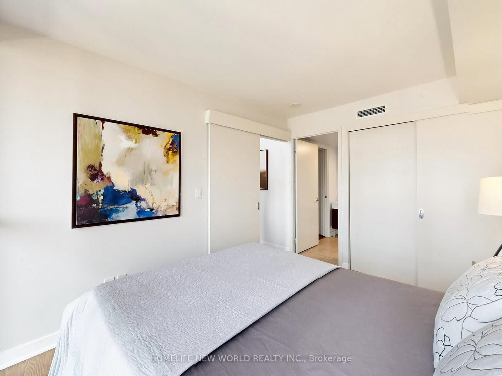 110 Charles Street E, Unit 1406 thumbnail 30