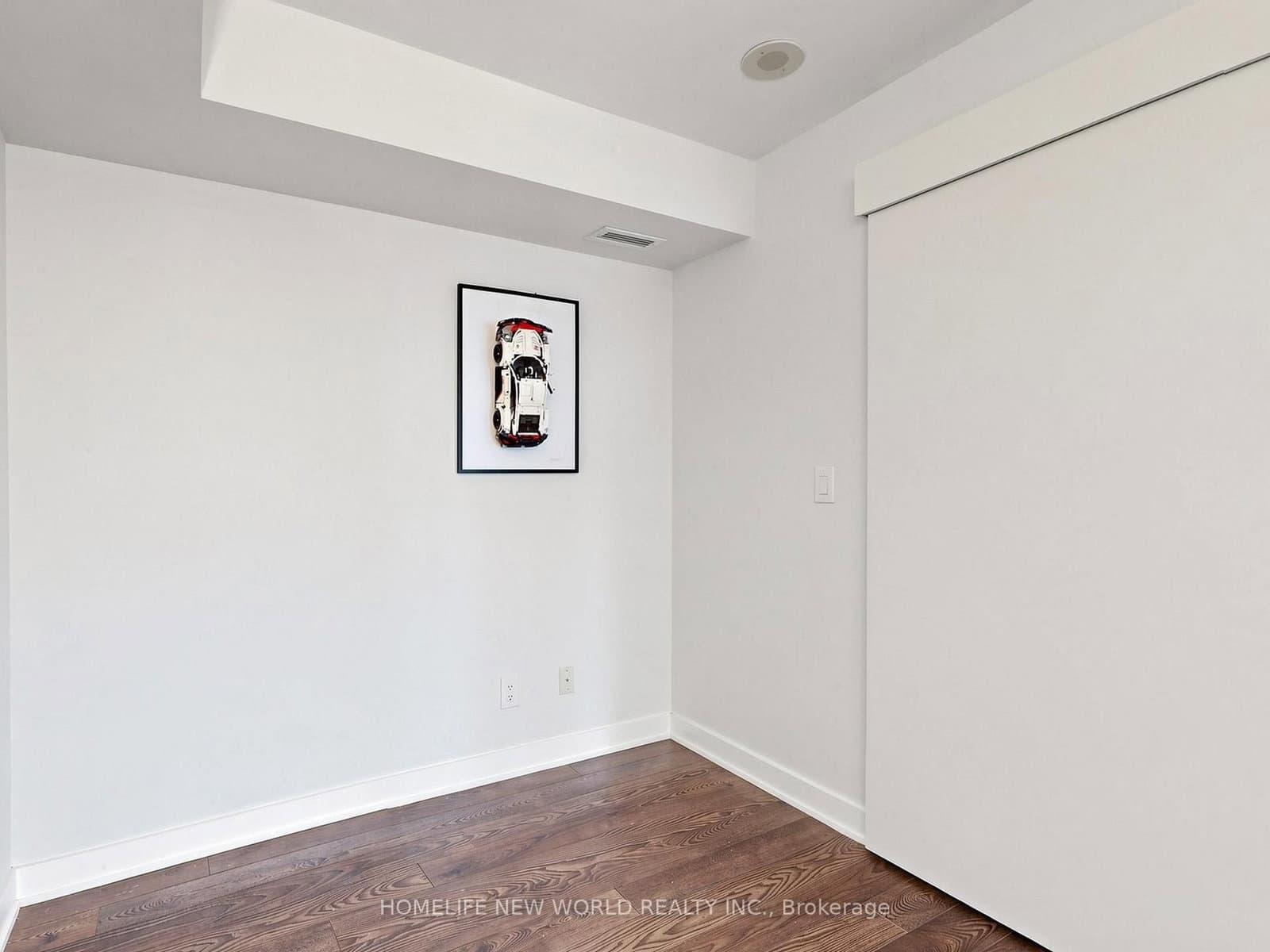 110 Charles Street E, Unit 1406 thumbnail 32