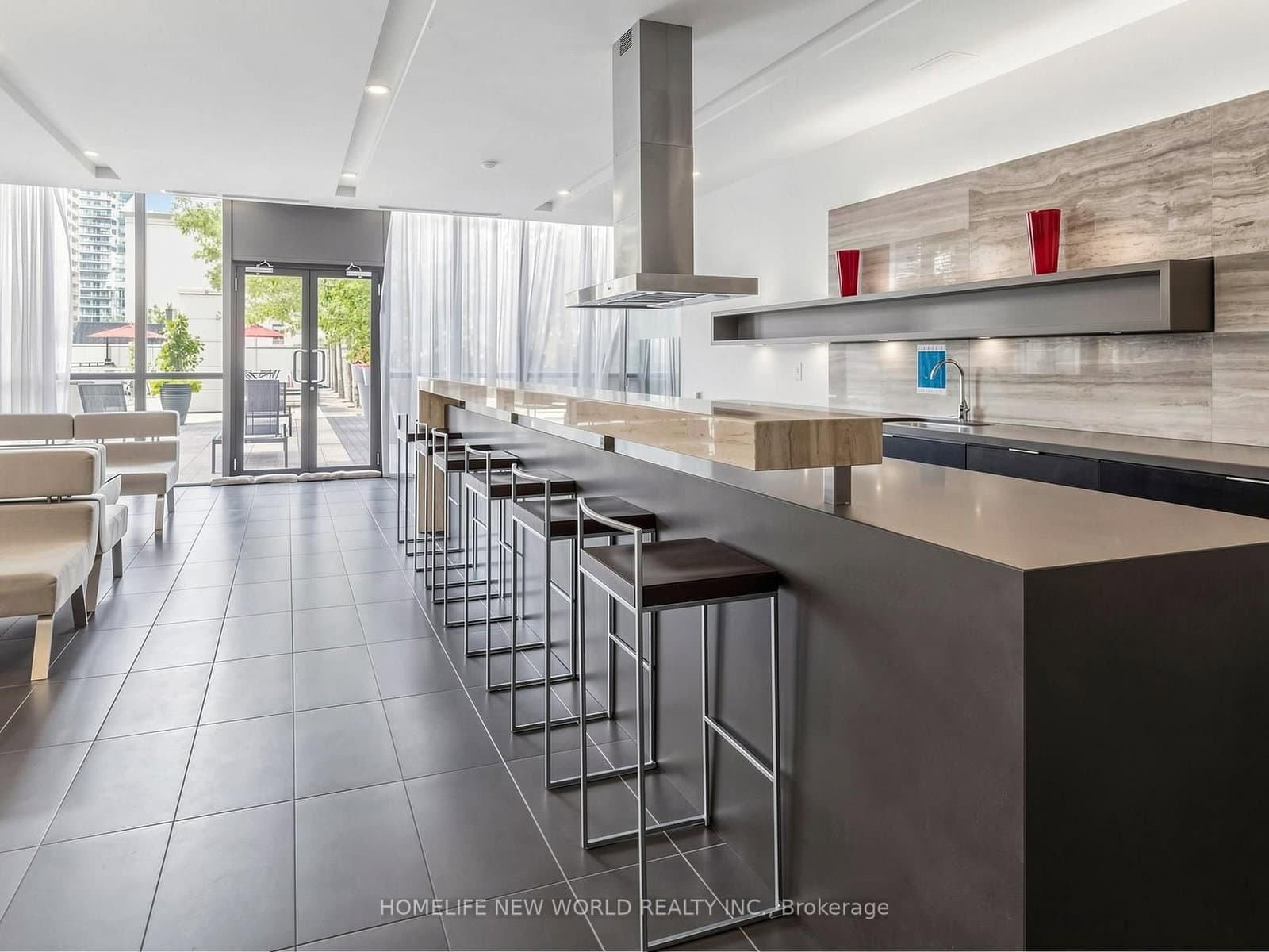 110 Charles Street E, Unit 1406 thumbnail 46