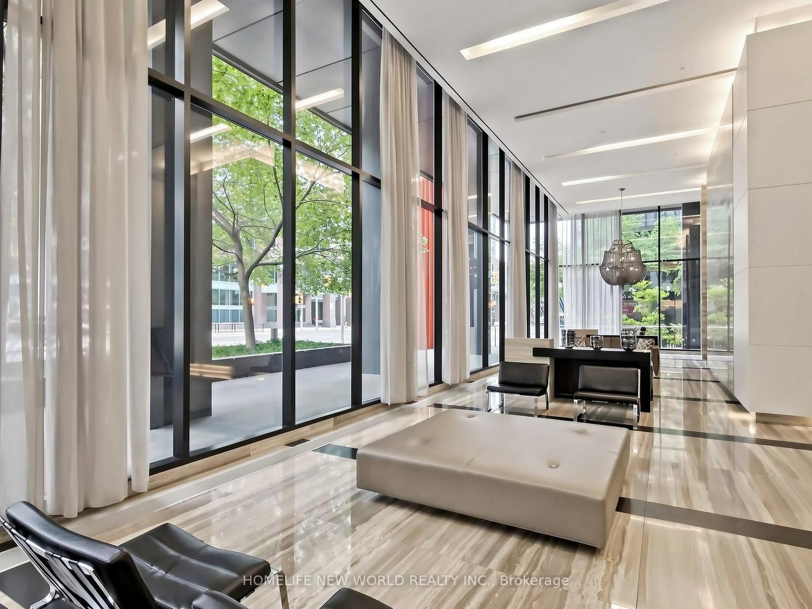 110 Charles Street E, Unit 1406 thumbnail 8