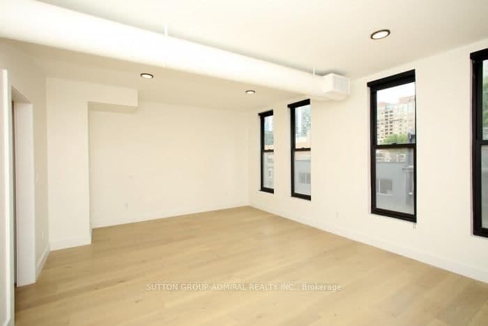 535 Yonge Street, Unit 3rd Flr thumbnail 3