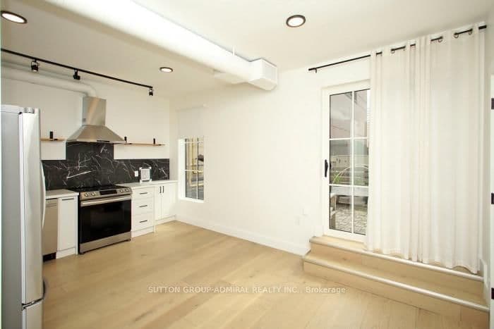 535 Yonge Street, Unit 3rd Flr thumbnail 9