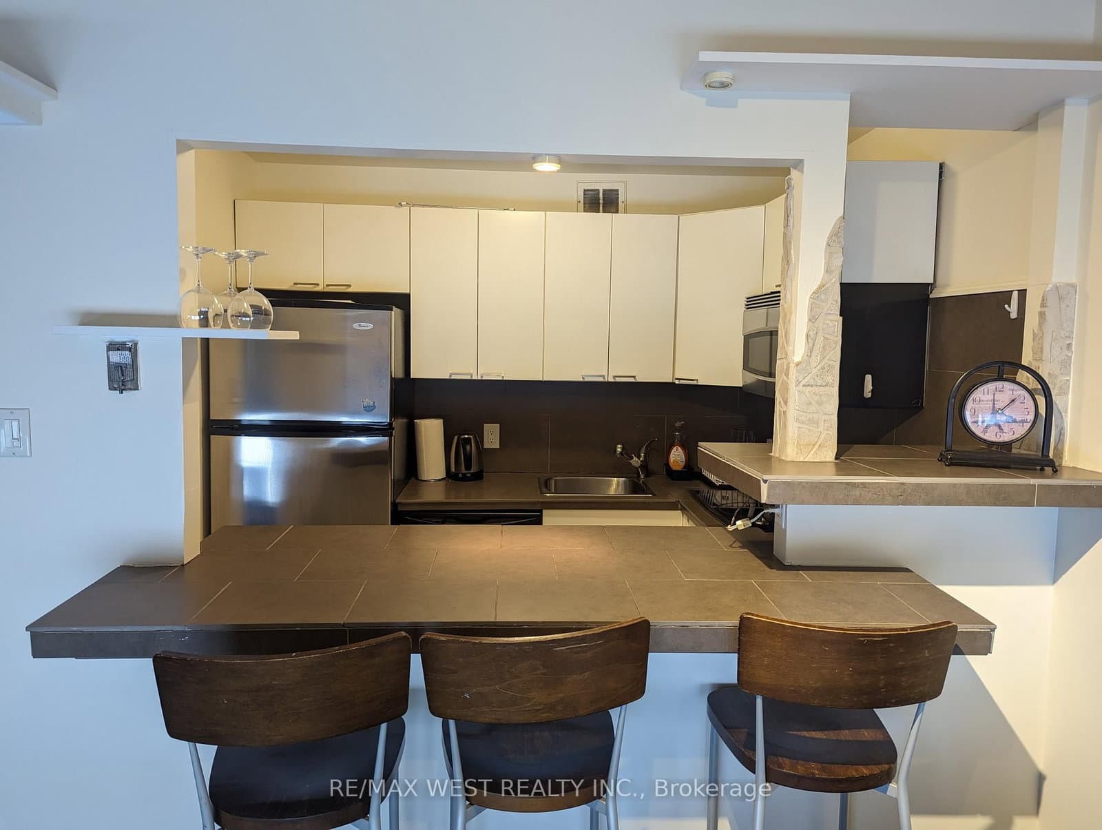 914 Yonge Street, Unit 1206 thumbnail 4