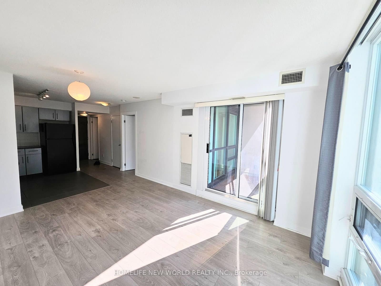 12 Yonge Street, Unit 1709 thumbnail 6