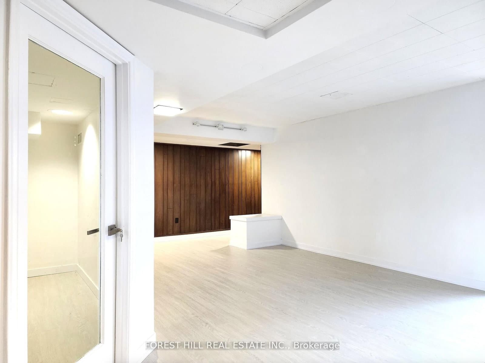 226 Bathurst Street, Unit 200 thumbnail 9