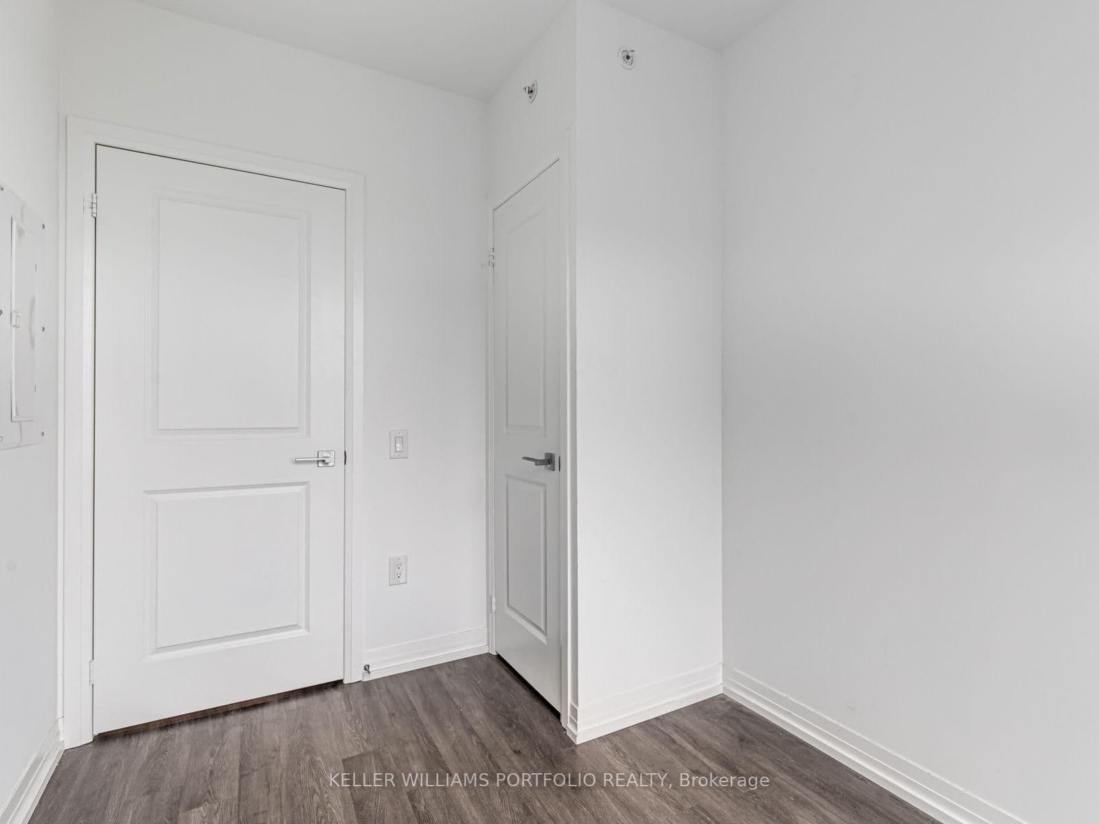 251 Jarvis Street, Unit 1633 thumbnail 14