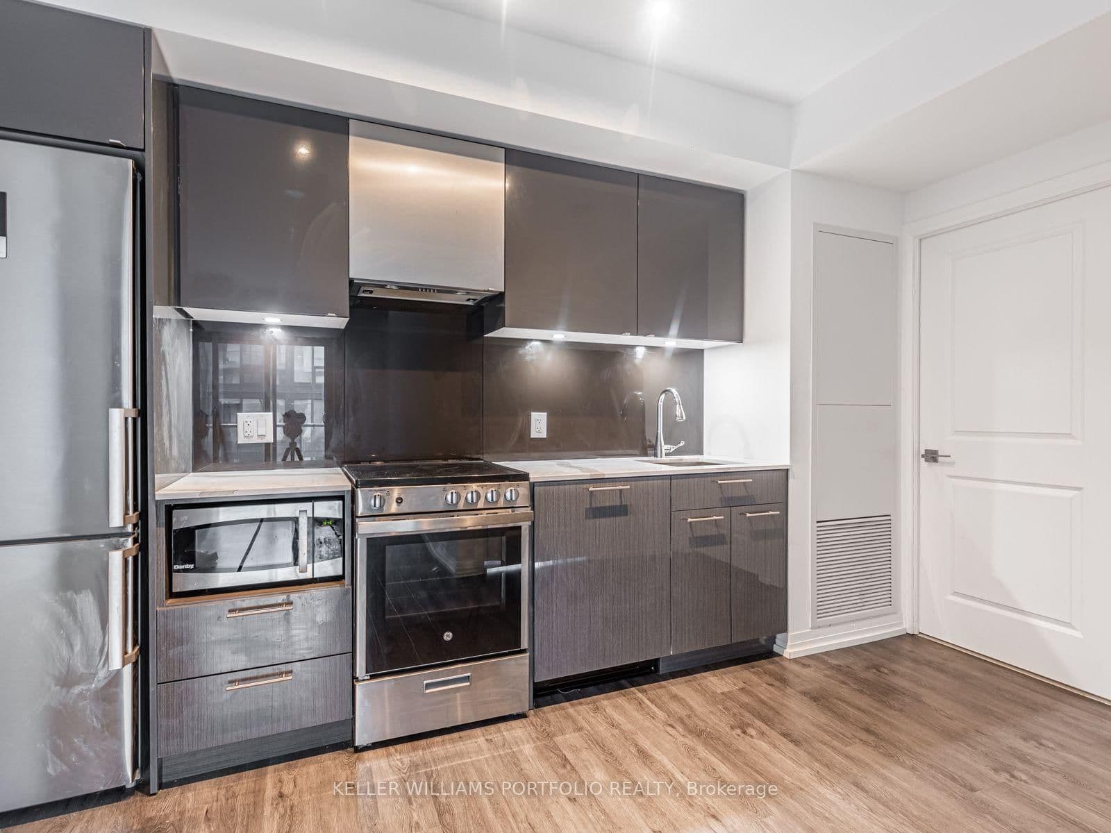 251 Jarvis Street, Unit 1633 thumbnail 6