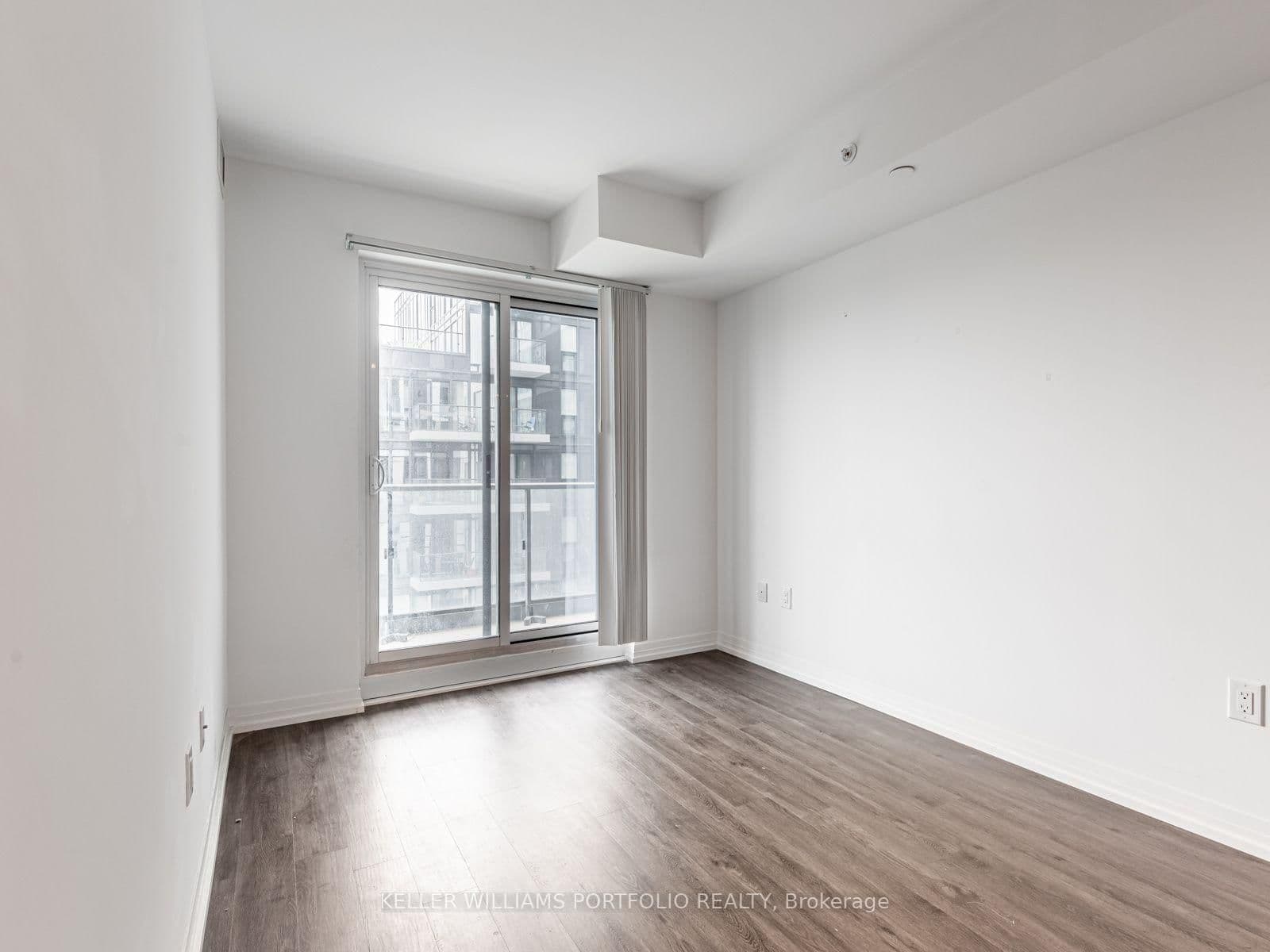 251 Jarvis Street, Unit 1633 thumbnail 9