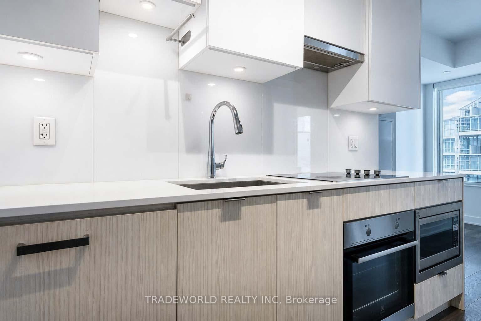 99 Broadway Avenue, Unit 2308 thumbnail 11
