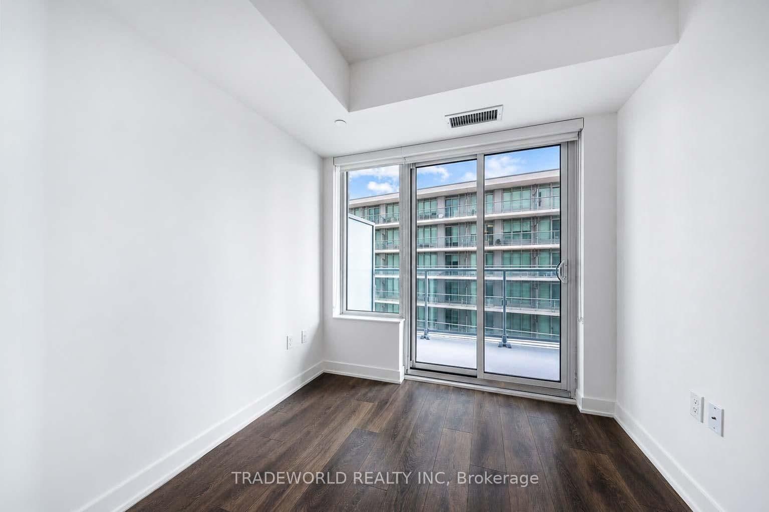 99 Broadway Avenue, Unit 2308 thumbnail 14