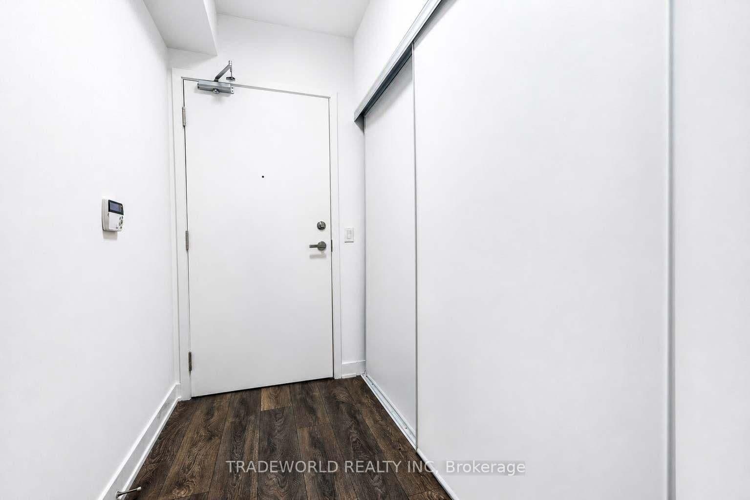 99 Broadway Avenue, Unit 2308 thumbnail 2