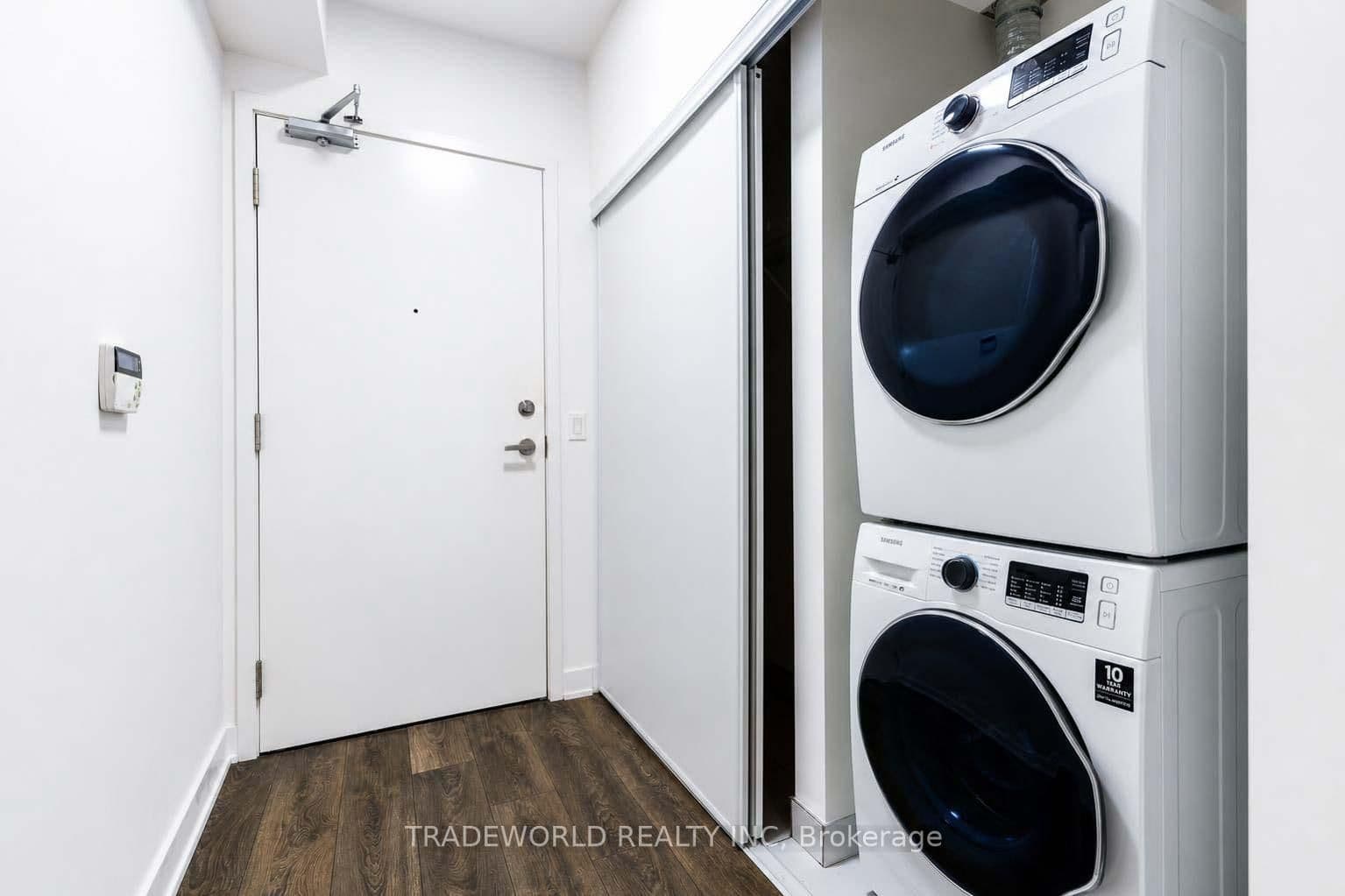 99 Broadway Avenue, Unit 2308 thumbnail 3
