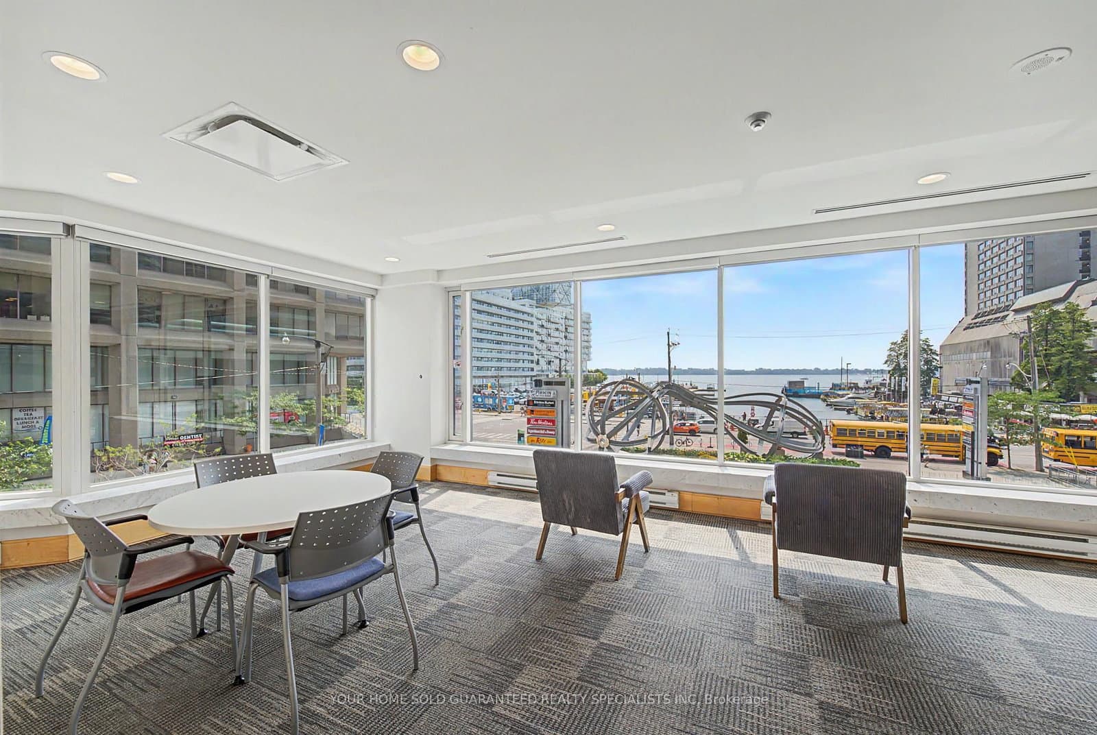 10 Yonge Street, Unit 2610 thumbnail 10