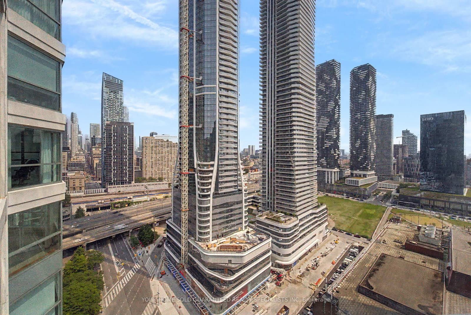 10 Yonge Street, Unit 2610 thumbnail 23