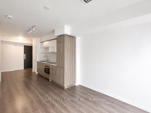 159 Wellesley Street E, Unit 2511 thumbnail 10