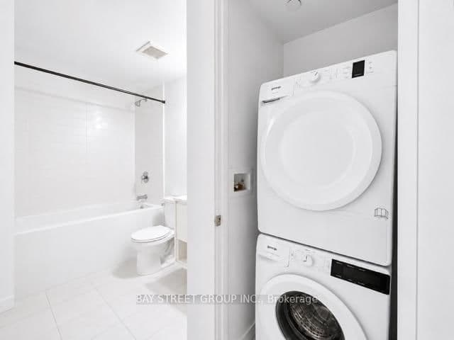 159 Wellesley Street E, Unit 2511 thumbnail 15