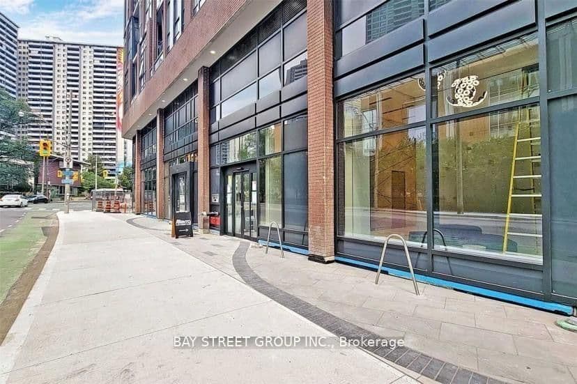 159 Wellesley Street E, Unit 2511 thumbnail 2