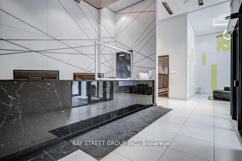 159 Wellesley Street E, Unit 2511 thumbnail 5