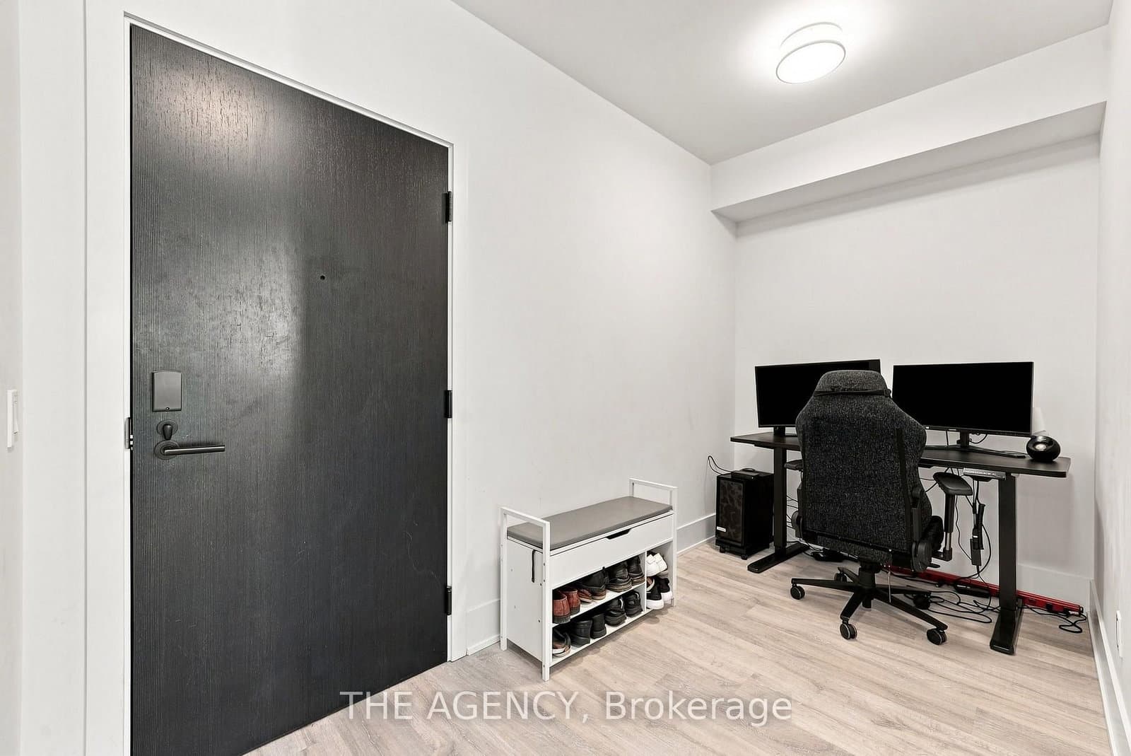 470 Front Street, Unit 907 thumbnail 12