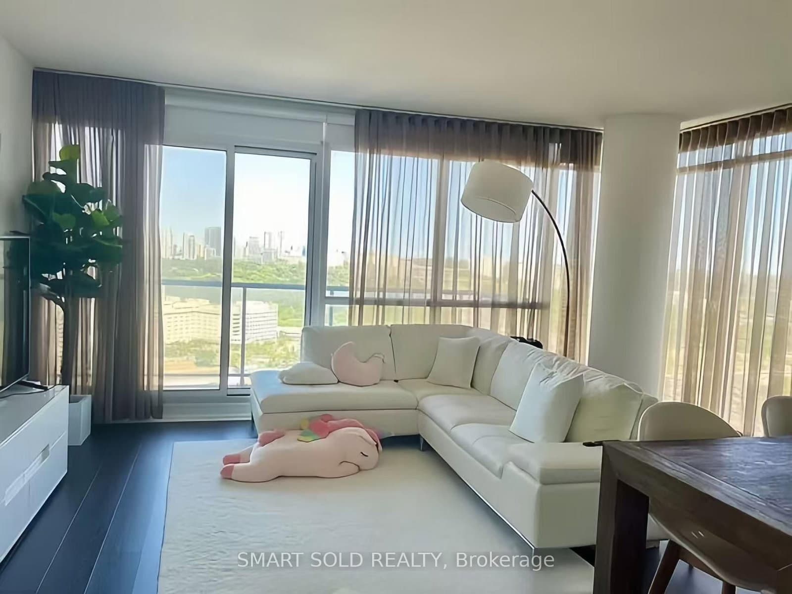 121 Mcmahon Drive, Unit 3208 - Image 1