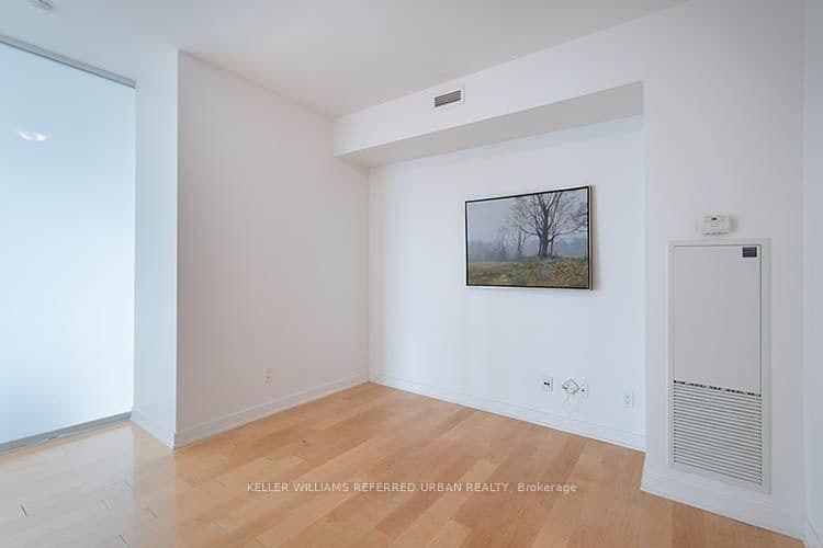 33 Charles Street E, Unit 3902 thumbnail 20