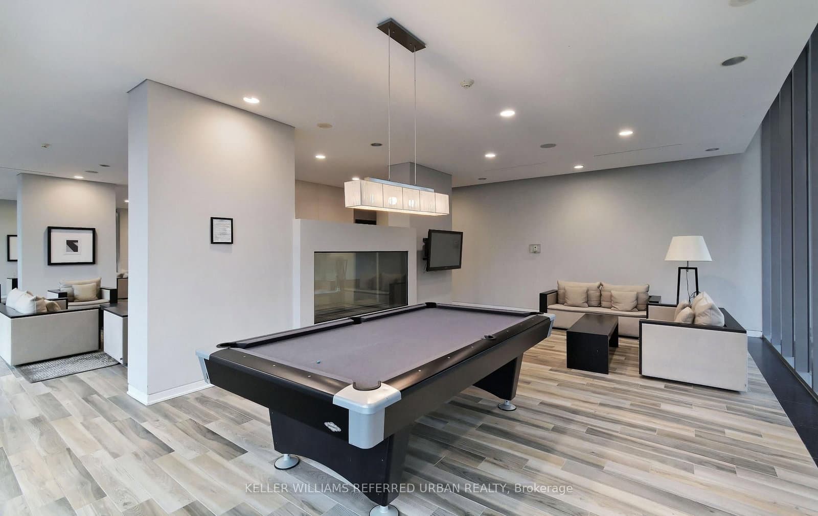 33 Charles Street E, Unit 3902 thumbnail 30