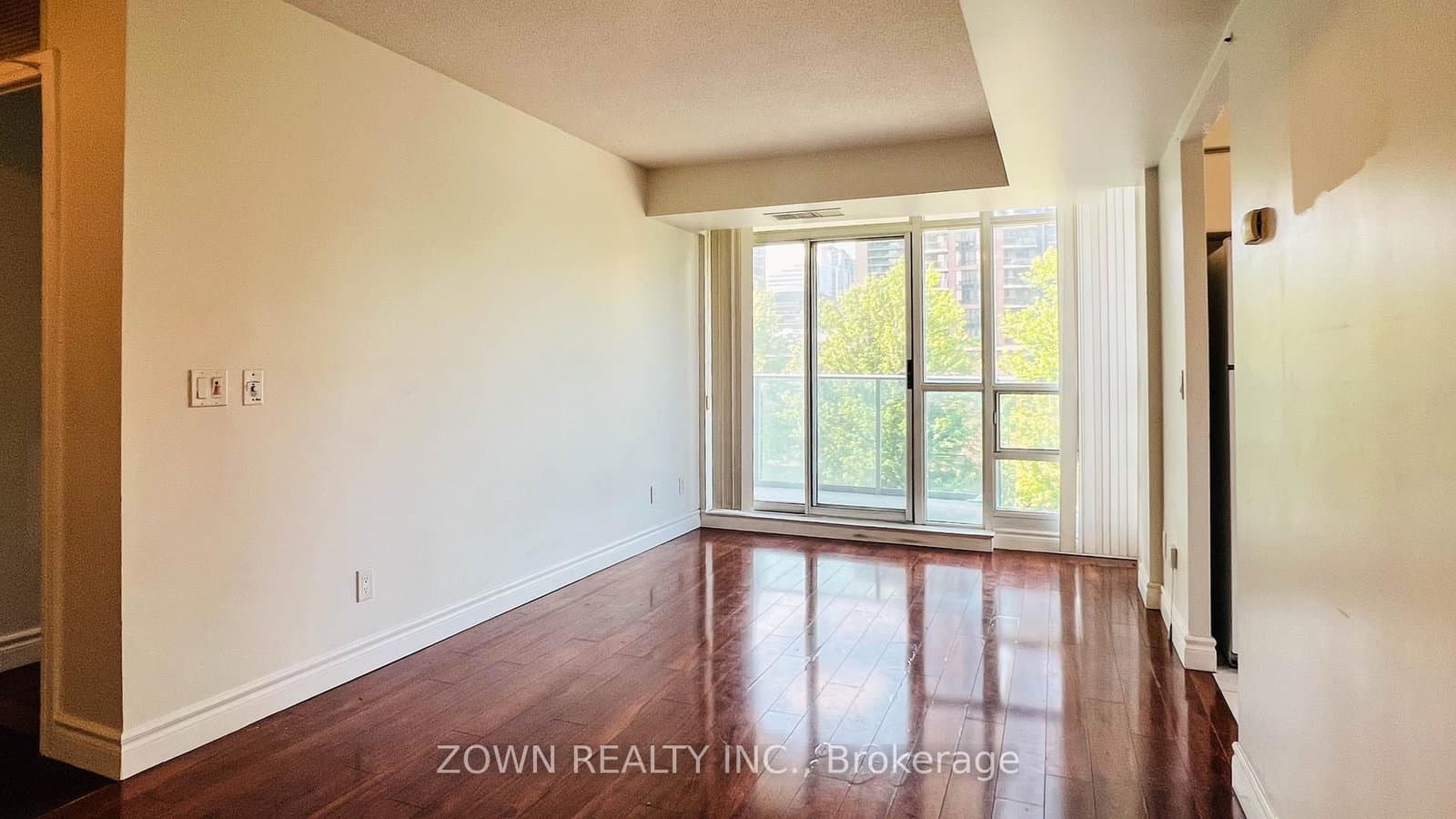 35 Bales Avenue, Unit 506 thumbnail 11