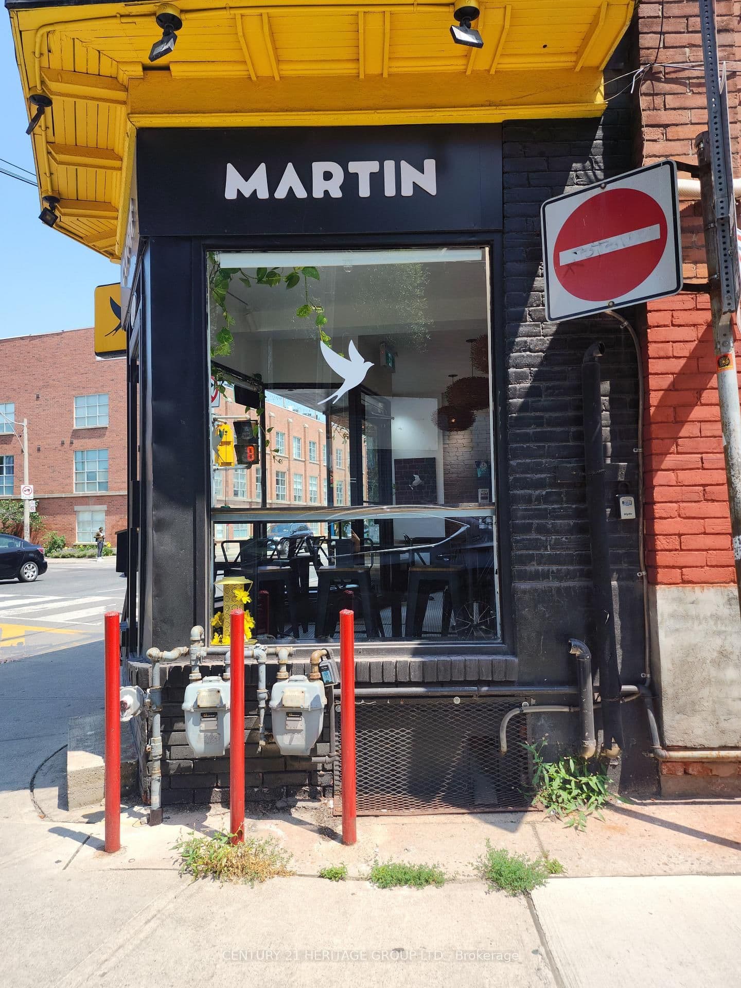 1421 Bloor Street W thumbnail 4