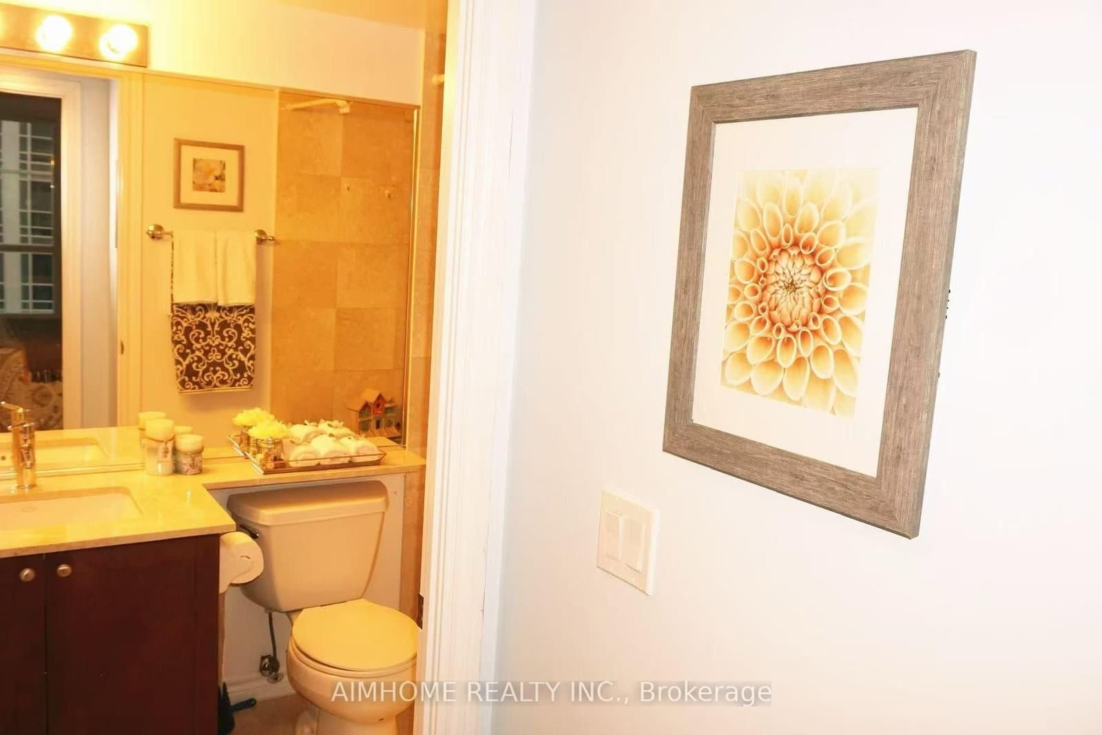 761 bay Street, Unit 2313 thumbnail 14