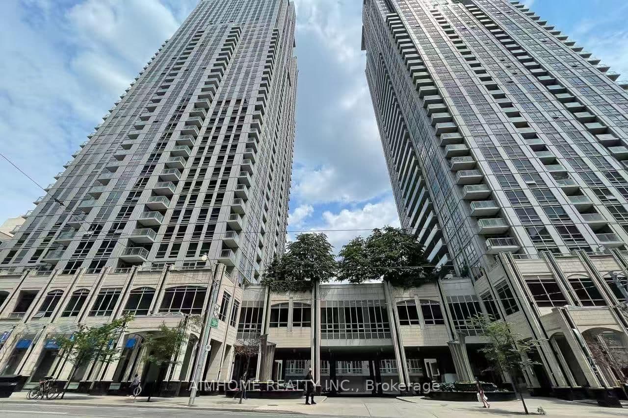 761 bay Street, Unit 2313 thumbnail 2