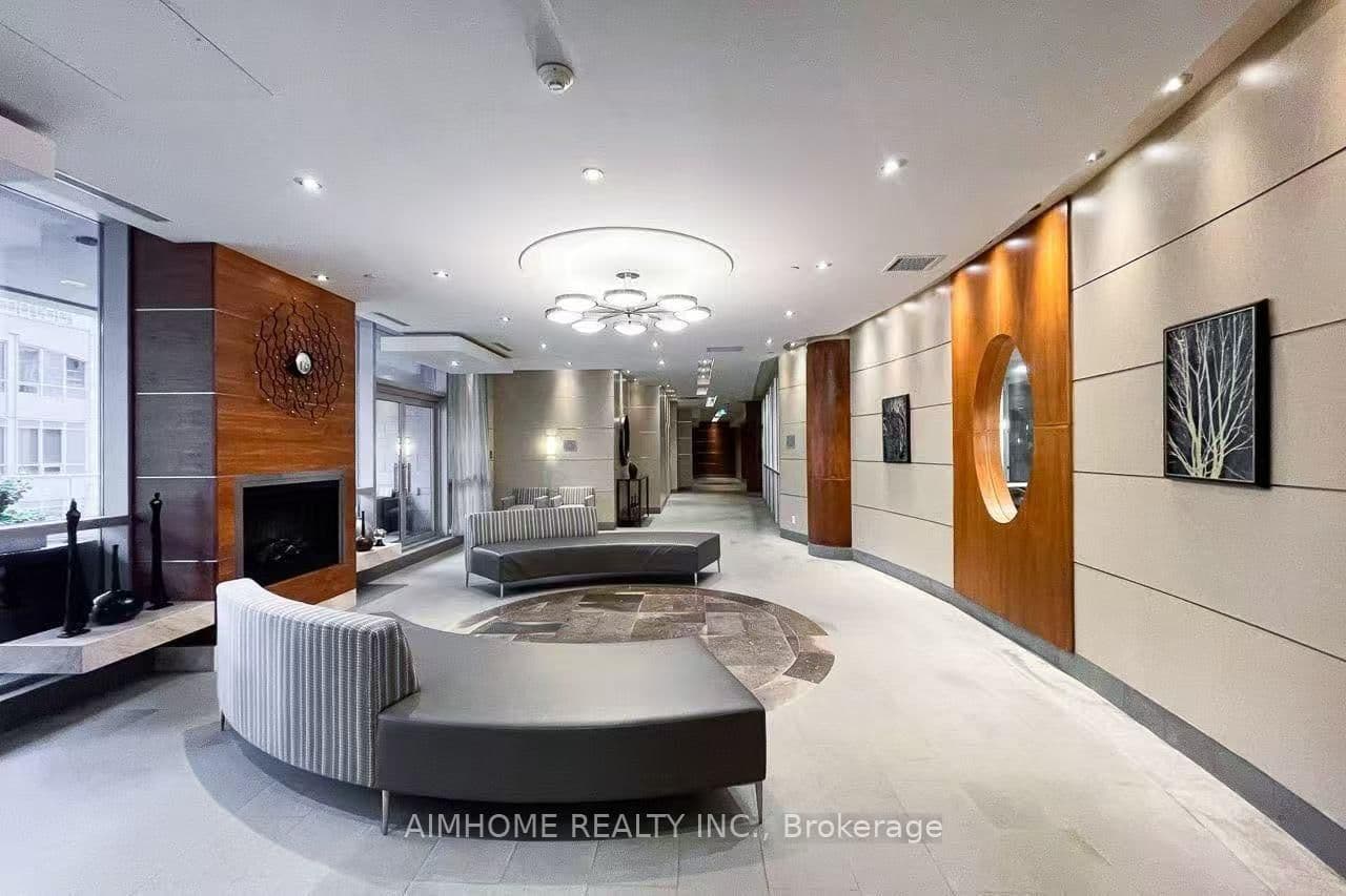 761 bay Street, Unit 2313 thumbnail 3