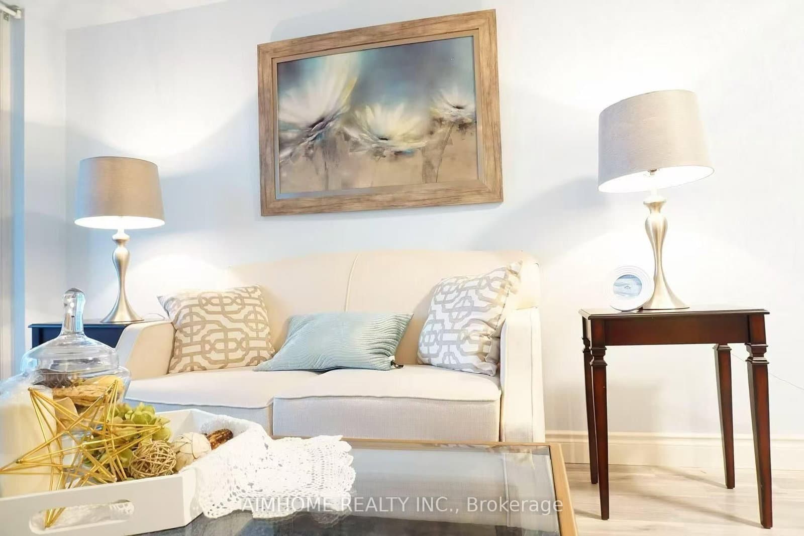 761 bay Street, Unit 2313 thumbnail 8
