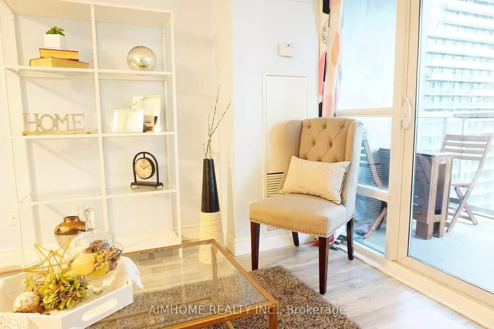 761 bay Street, Unit 2313 thumbnail 9