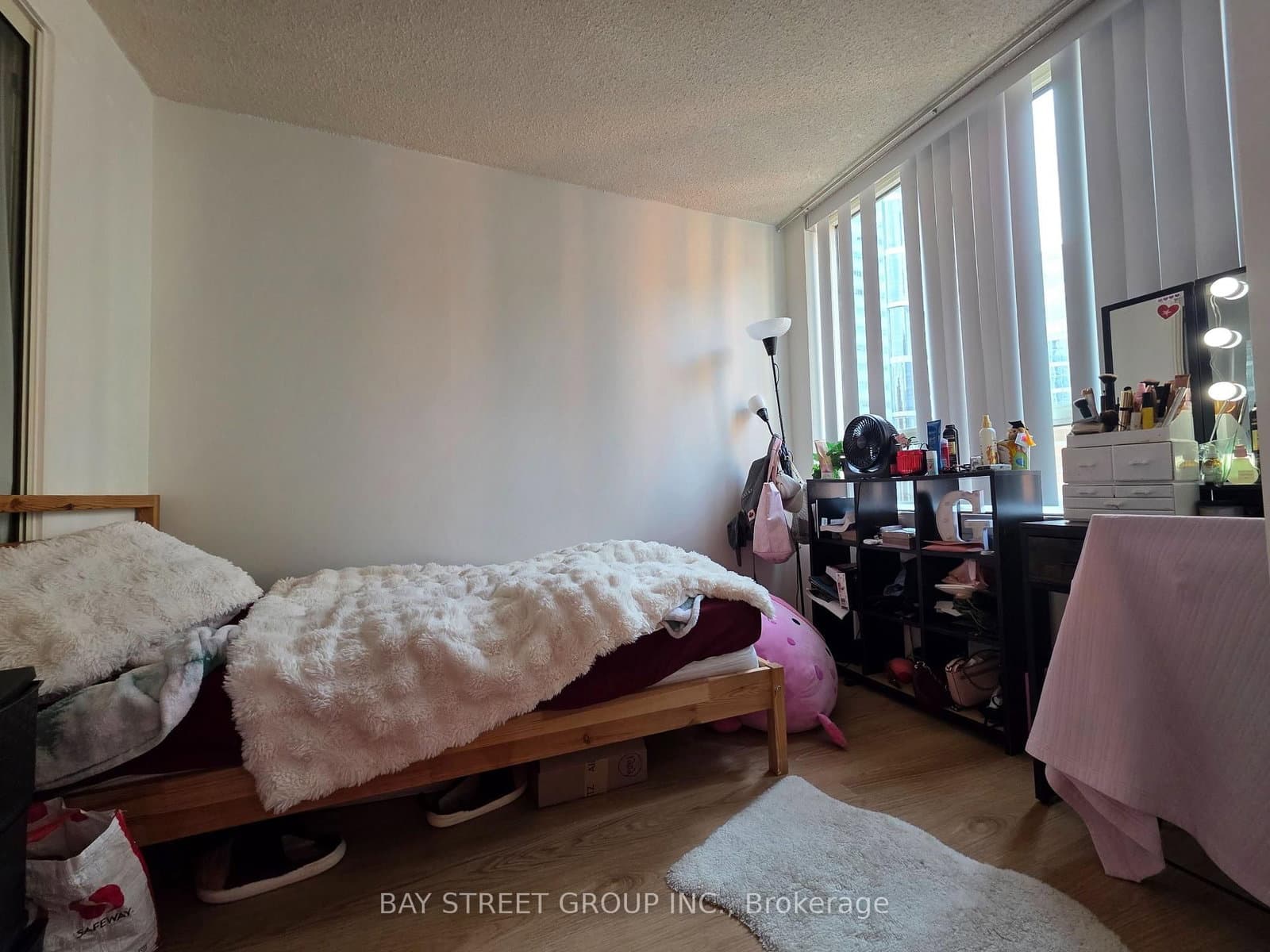 633 Bay Street, Unit 1202 thumbnail 11