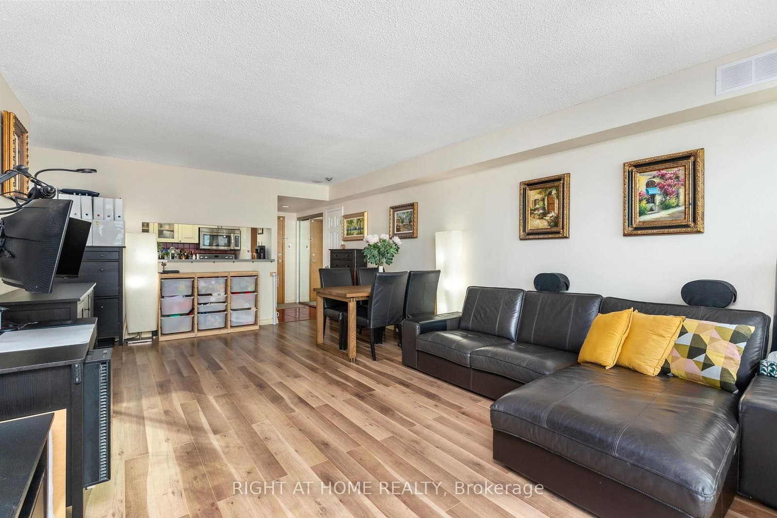 77 Harbour Square, Unit 2306 thumbnail 10