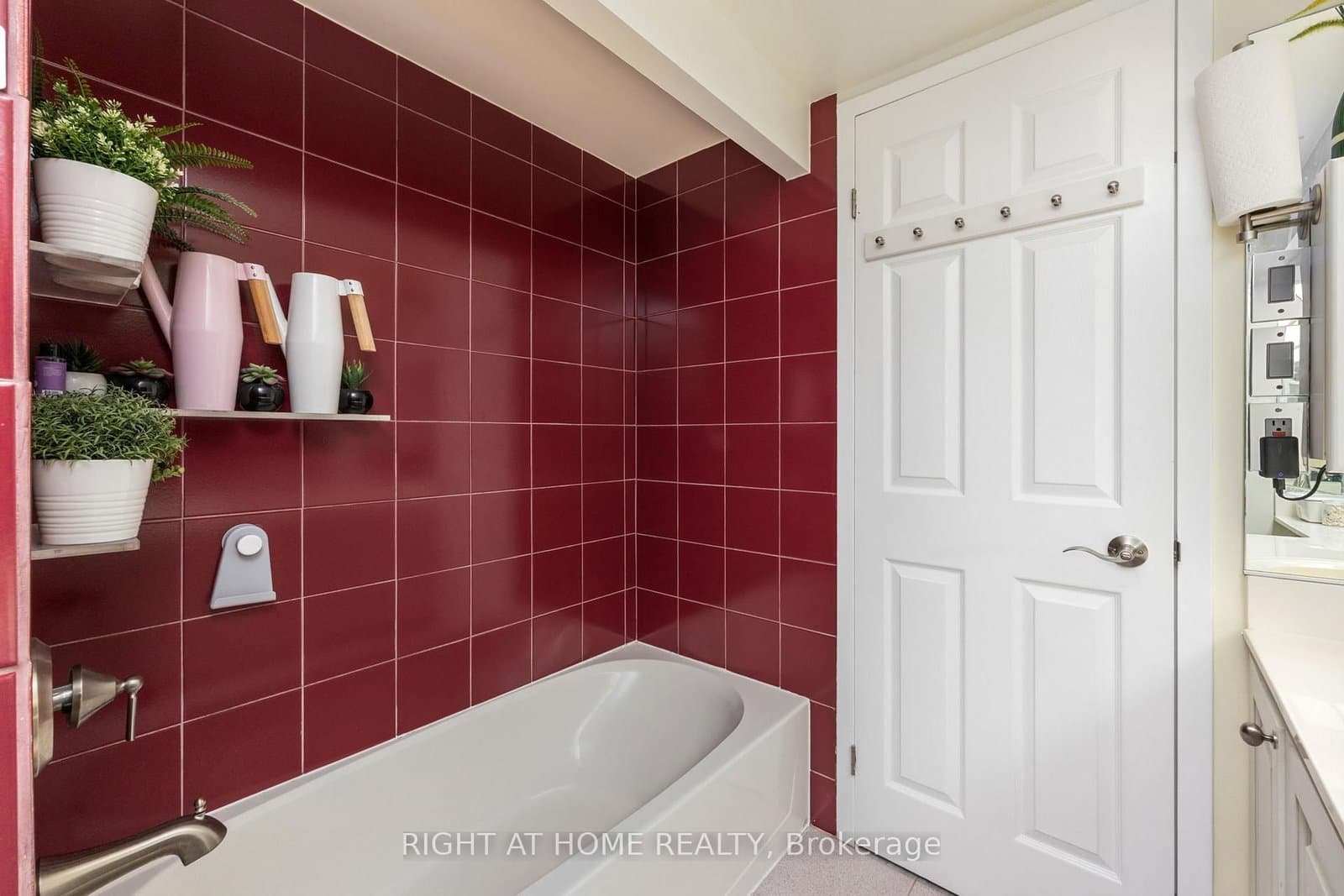 77 Harbour Square, Unit 2306 thumbnail 15