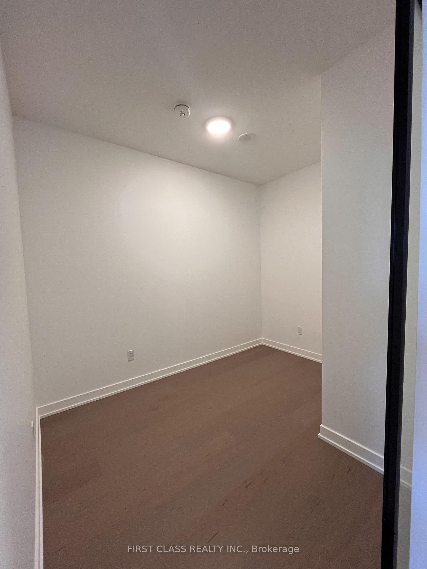 91 Montclair Avenue, Unit 908 thumbnail 6