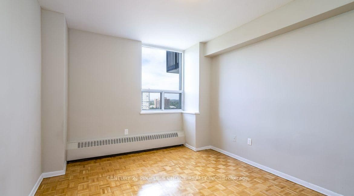 6161 Bathurst Street, Unit 705 thumbnail 8