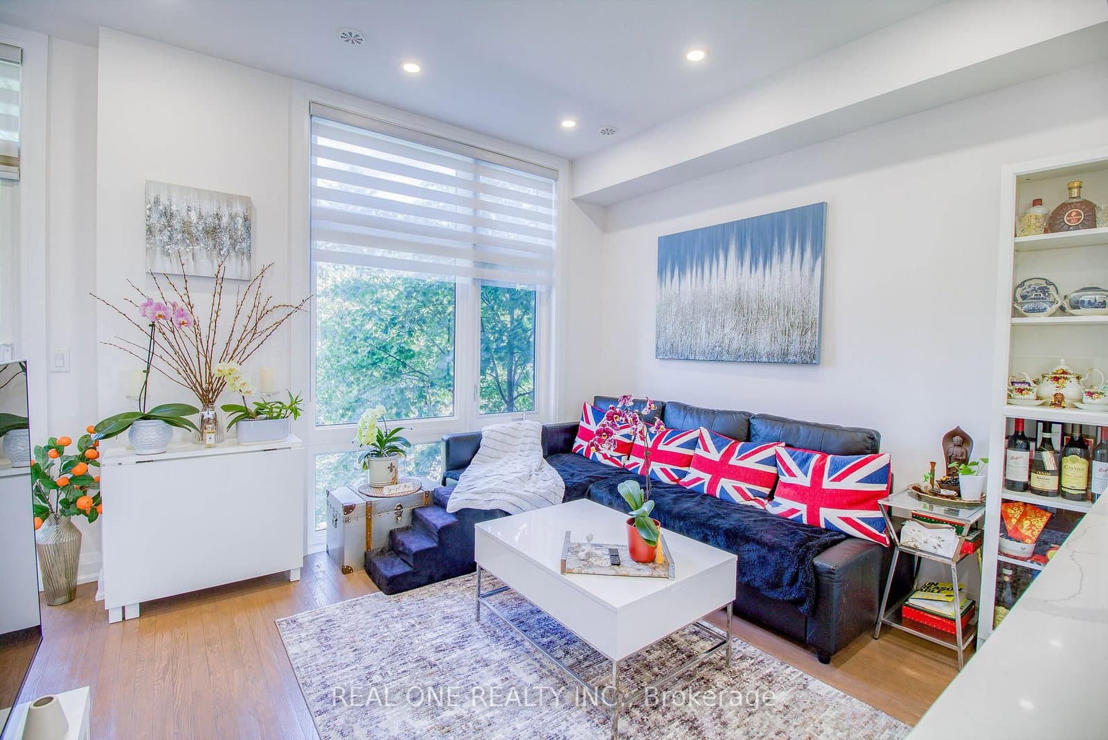 27 Eldora Avenue, Unit 63 thumbnail 11