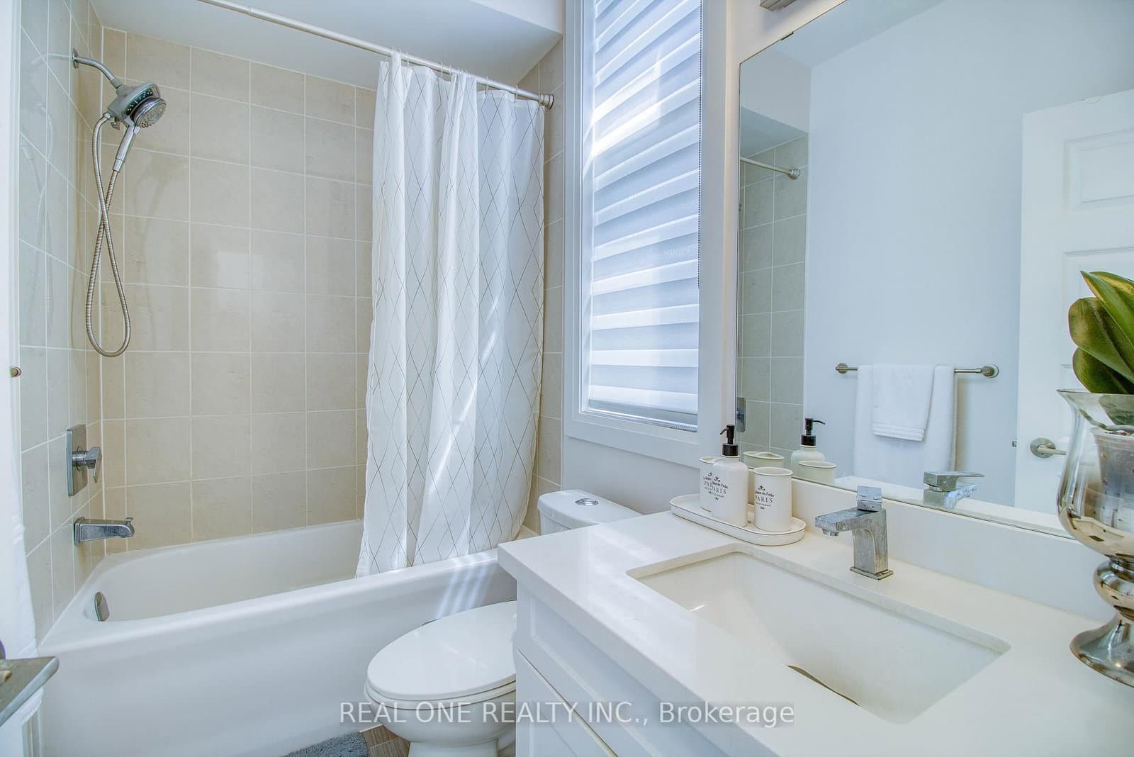 27 Eldora Avenue, Unit 63 thumbnail 22