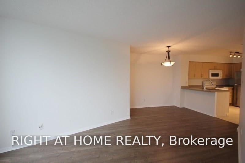 30 Harrison Garden Boulevard, Unit 207 thumbnail 7
