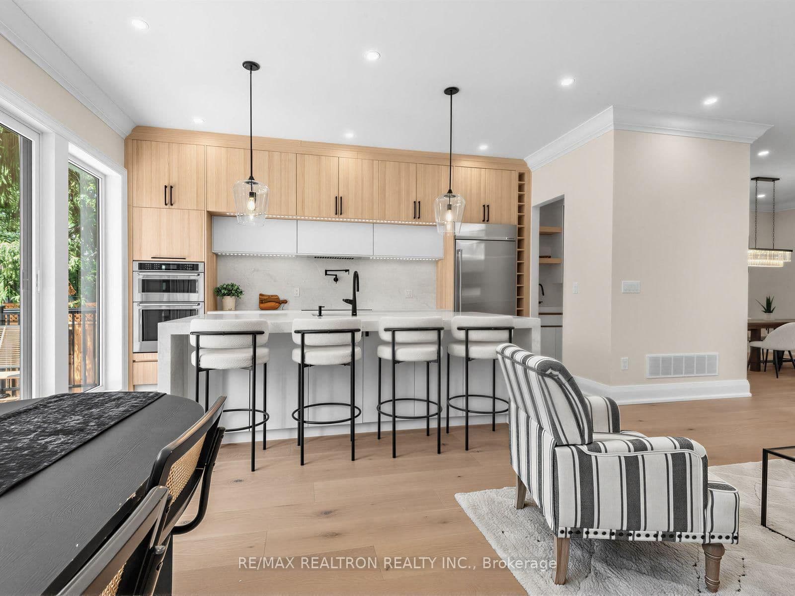 303 Ridley Boulevard thumbnail 11