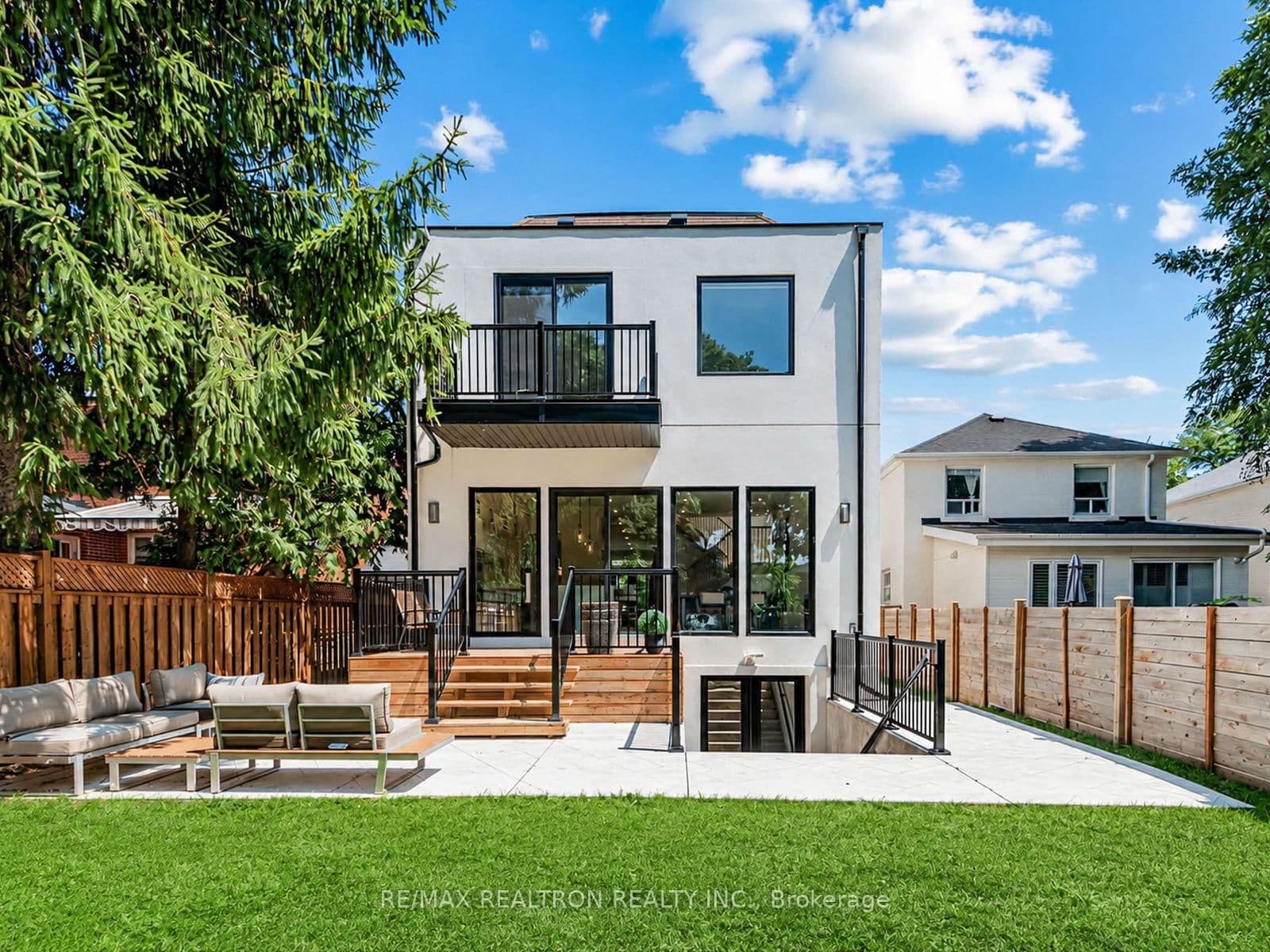 303 Ridley Boulevard thumbnail 41