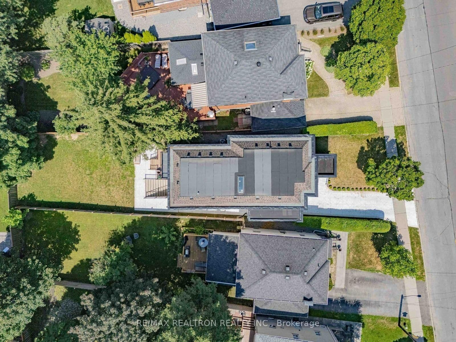 303 Ridley Boulevard thumbnail 46