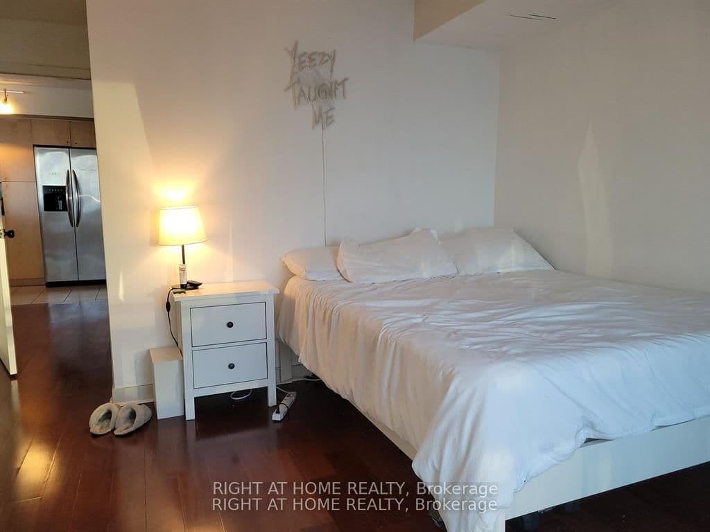 361 Front Street W, Unit 3205 thumbnail 8