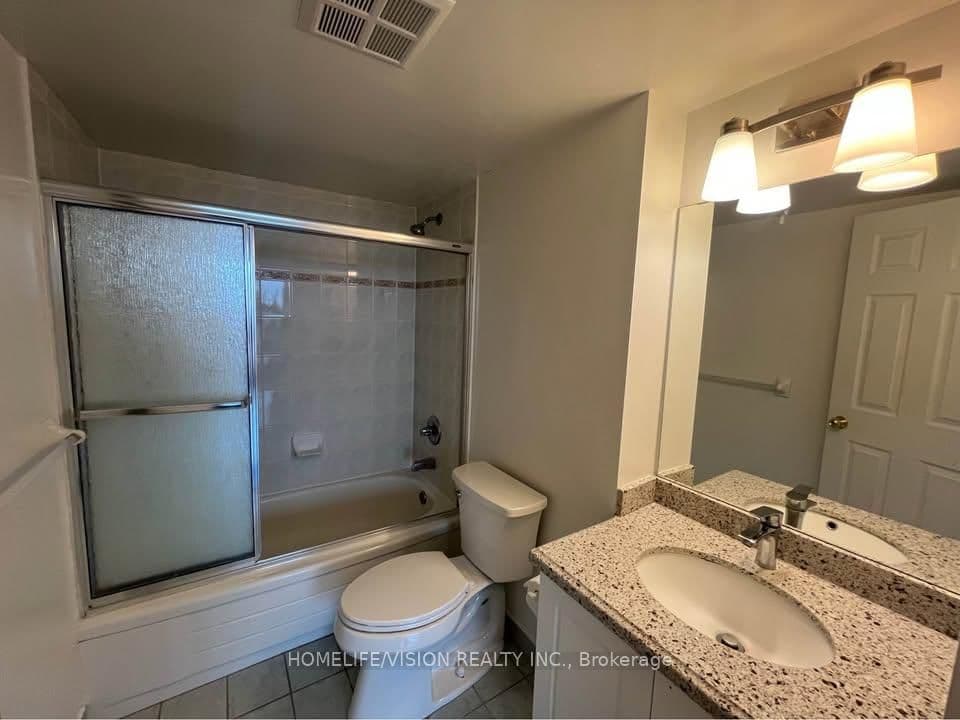 260 Doris Avenue, Unit PH105 thumbnail 10