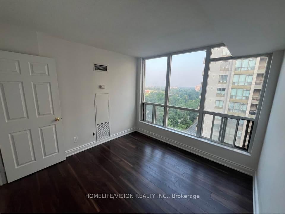 260 Doris Avenue, Unit PH105 thumbnail 11