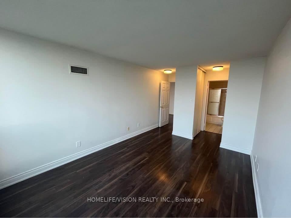 260 Doris Avenue, Unit PH105 thumbnail 8