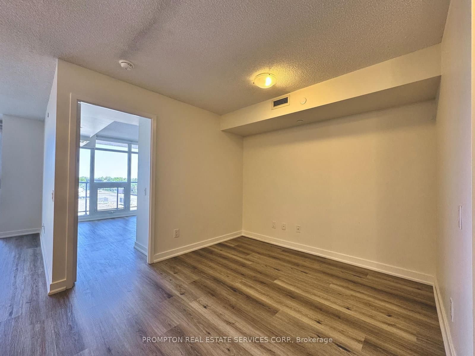 72 Esther Shiner Boulevard, Unit 612 thumbnail 8